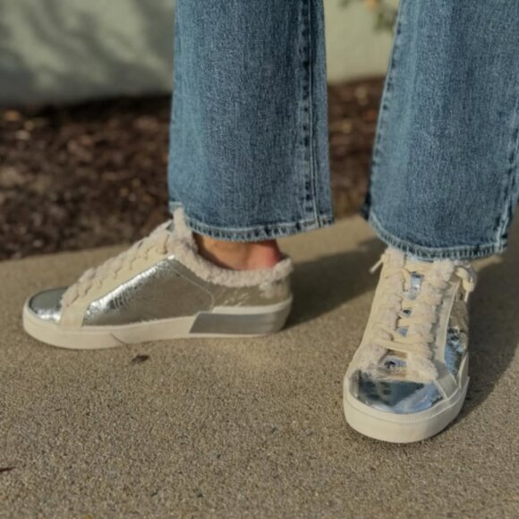 NEW  DOLCE VITA Leather Zantel Sneakers in Silver Multi for women 1125 3t7 - Picture 2 of 12